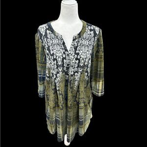 R and B collection, army, green, and blue with white accents top